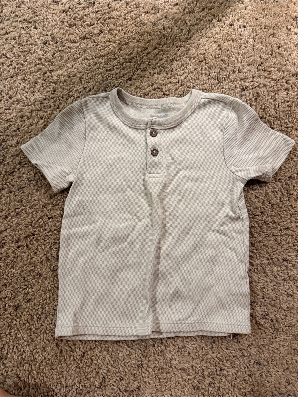 Garanimals Short-Sleeve Henley Top in Light Cream